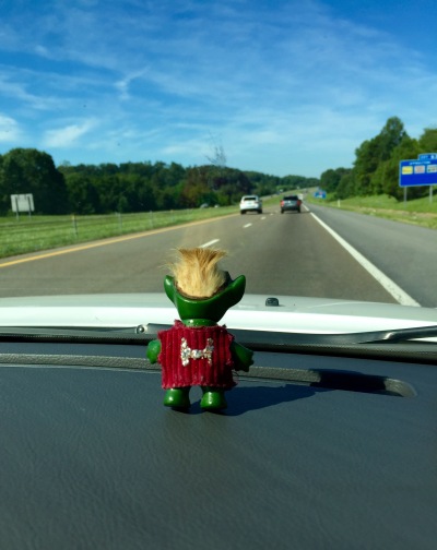 A vacation wouldn't be the same without Mutt along for the ride. Who's Mutt? Stay tuned to Roamin' Gnomials for the answer to that and other fascinating questions that haven't even occurred to you yet.